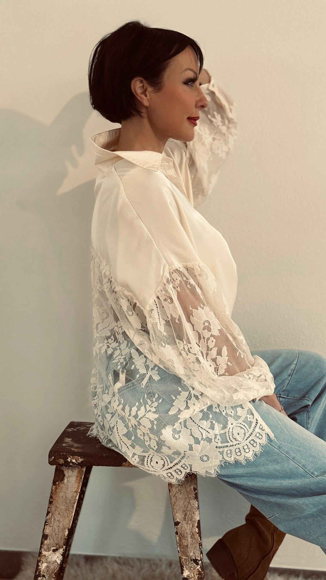 Blouse lace back cream