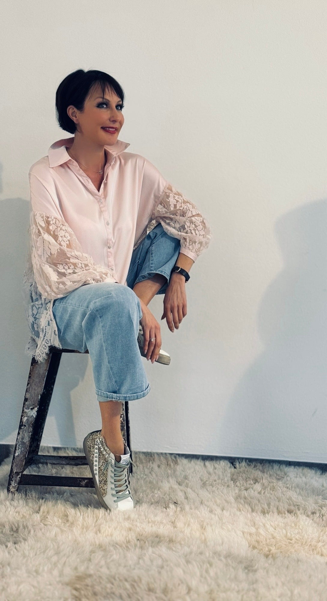 Blouse lace back pink