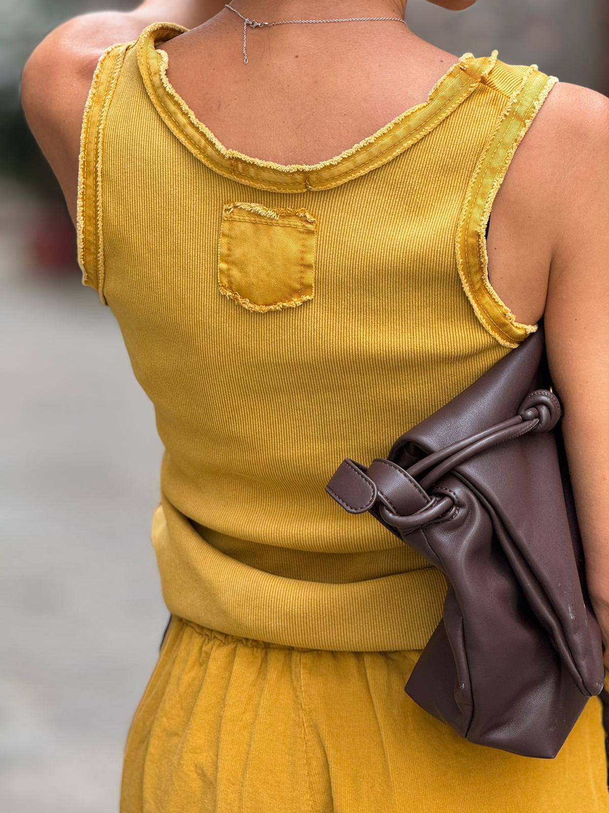 Top Lyra tank mustard