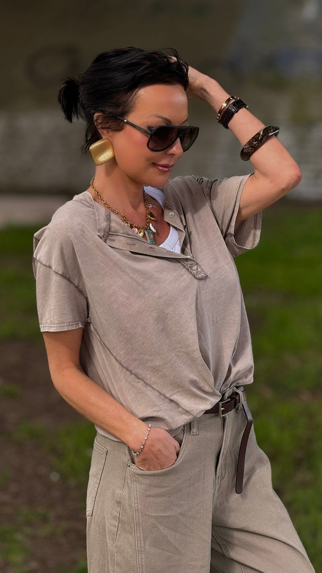 Tee Maggy button