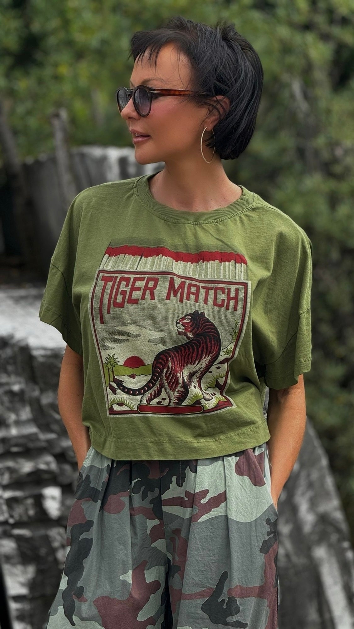 Tee tigre verde