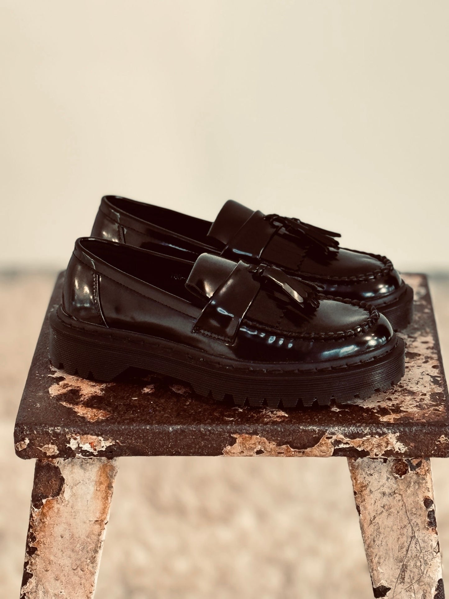 Mocassin platform black
