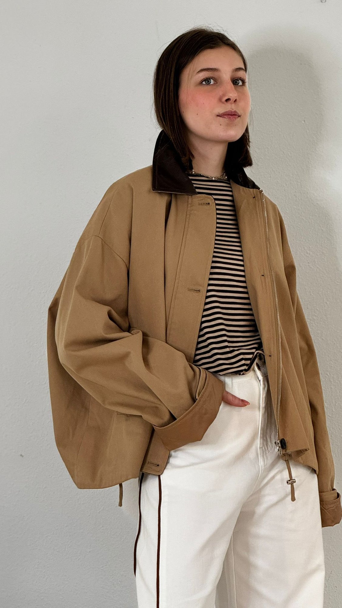 Trench bicolore court