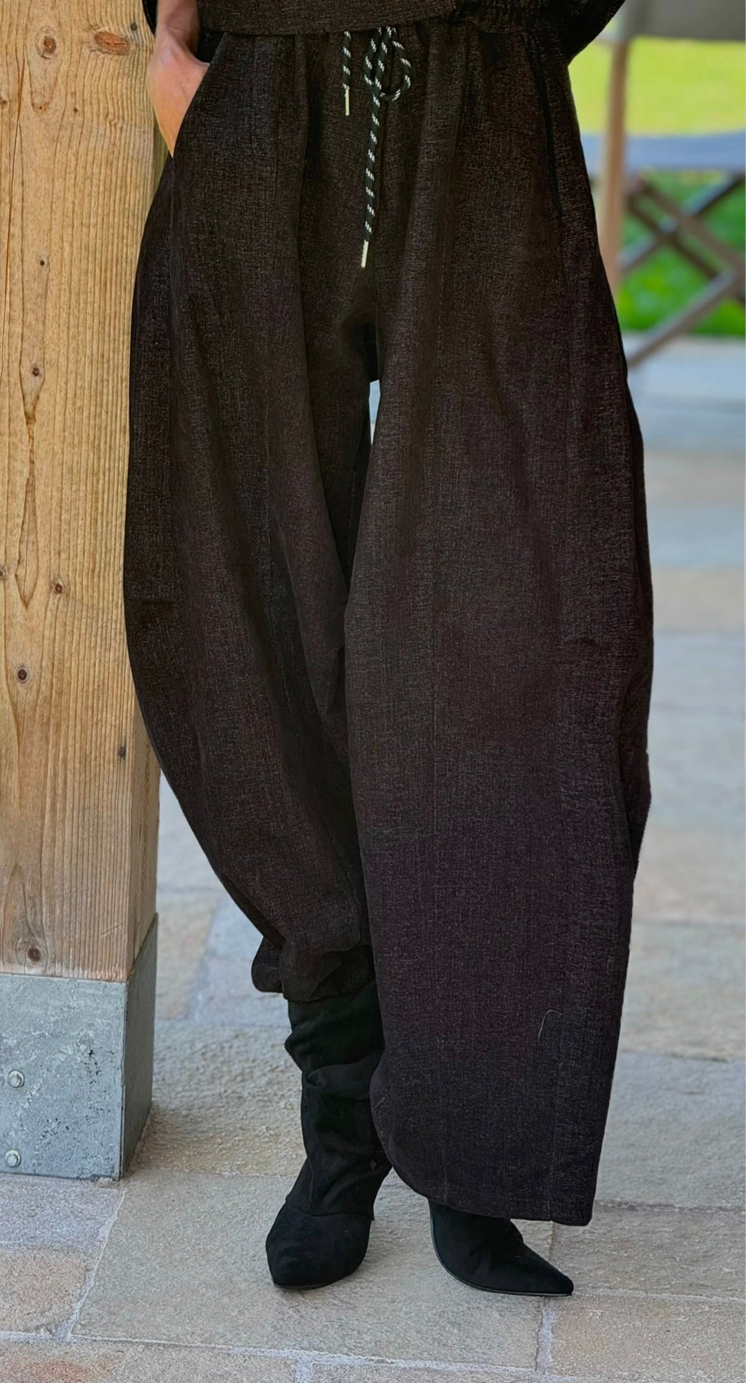 Pants style Esteban black