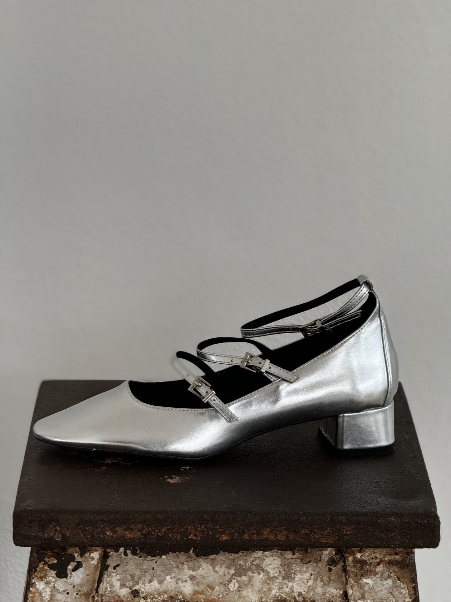 Escarpins Mary Jane argentés (taille 41)