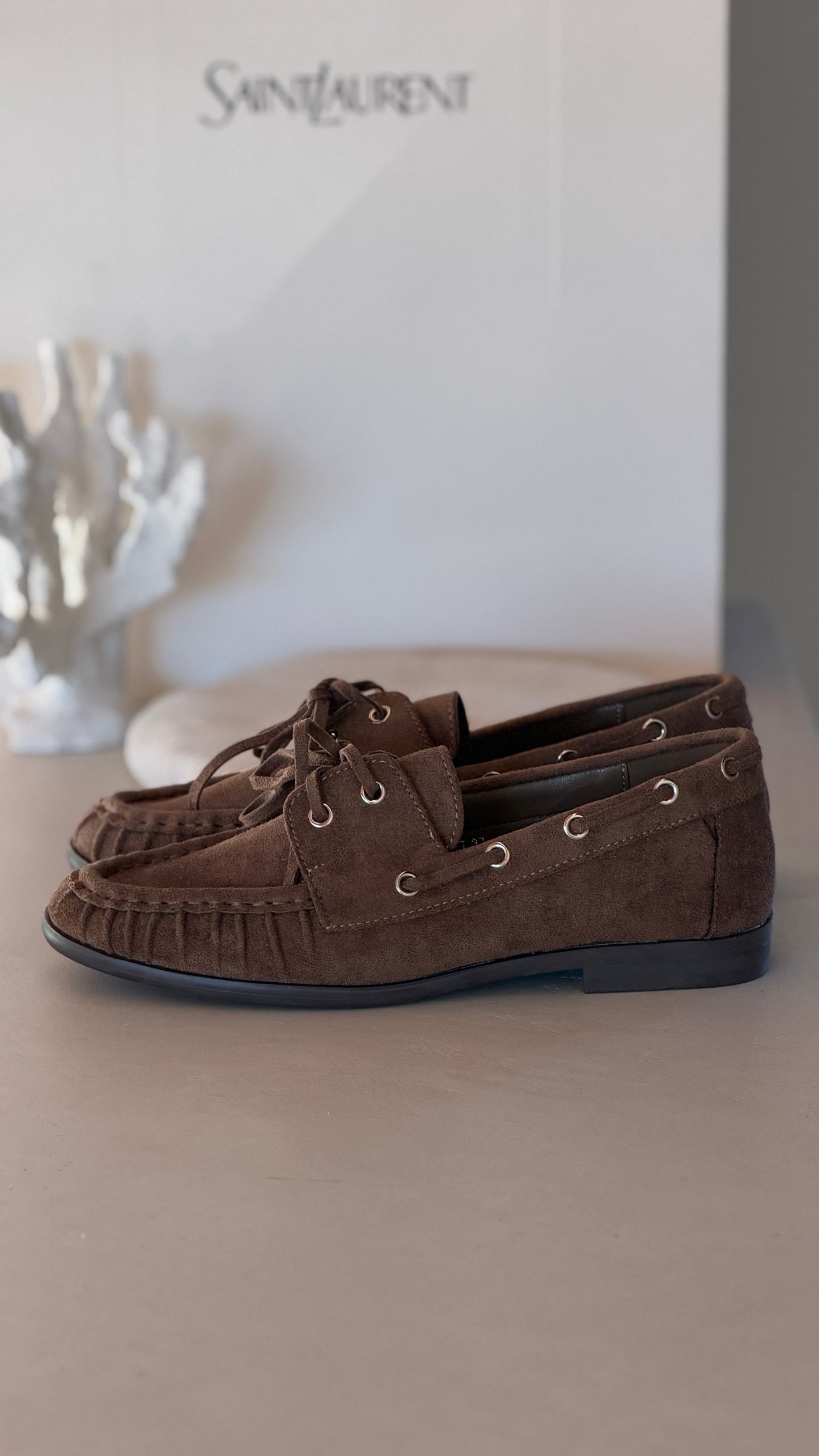 Boat shoe camel