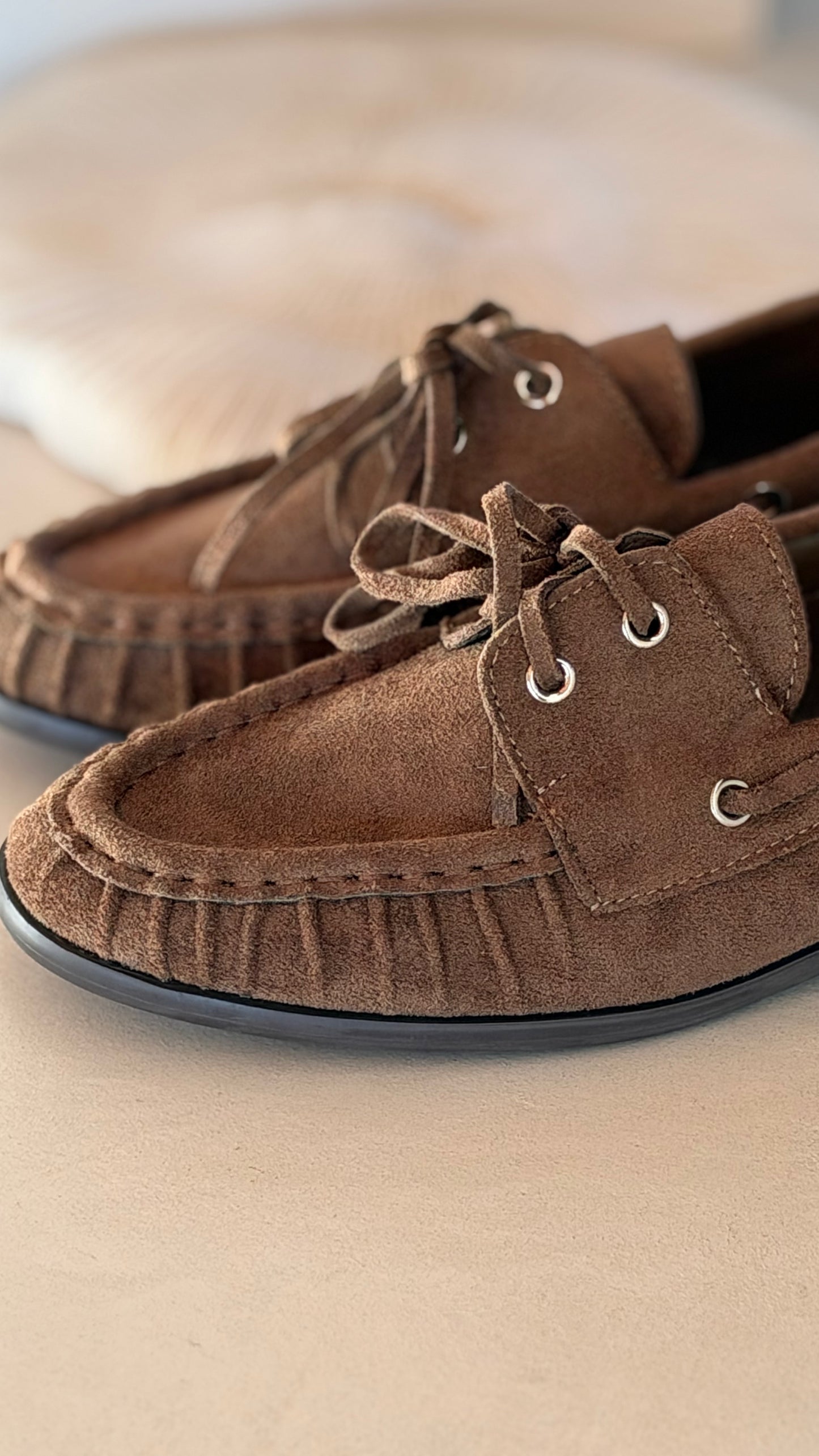 Boat shoe camel