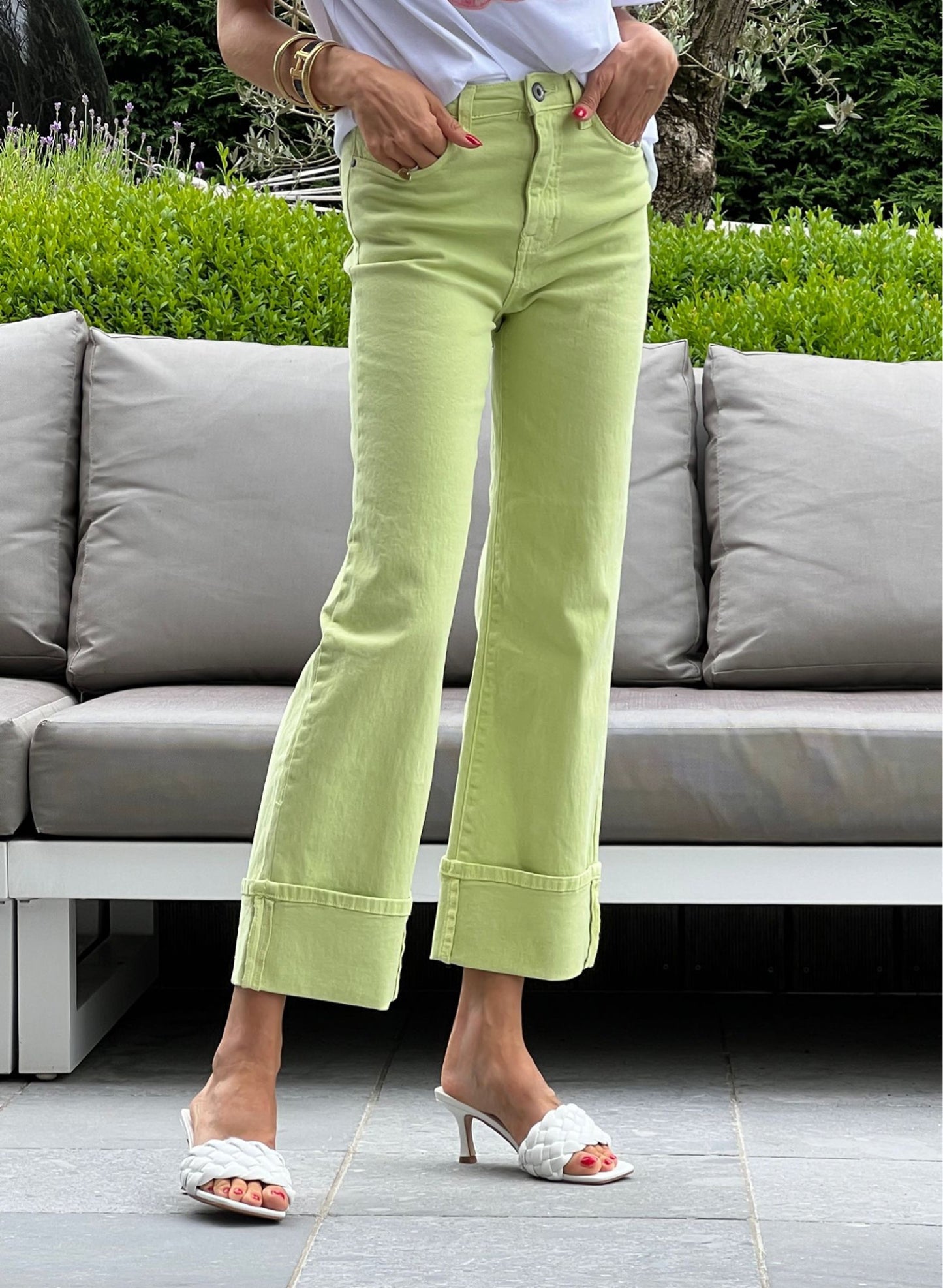 Jeans folded lime